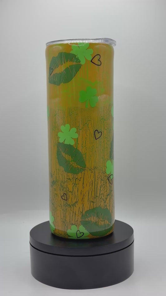 St. Patricks Day Clovers & Lips 20oz Skinny